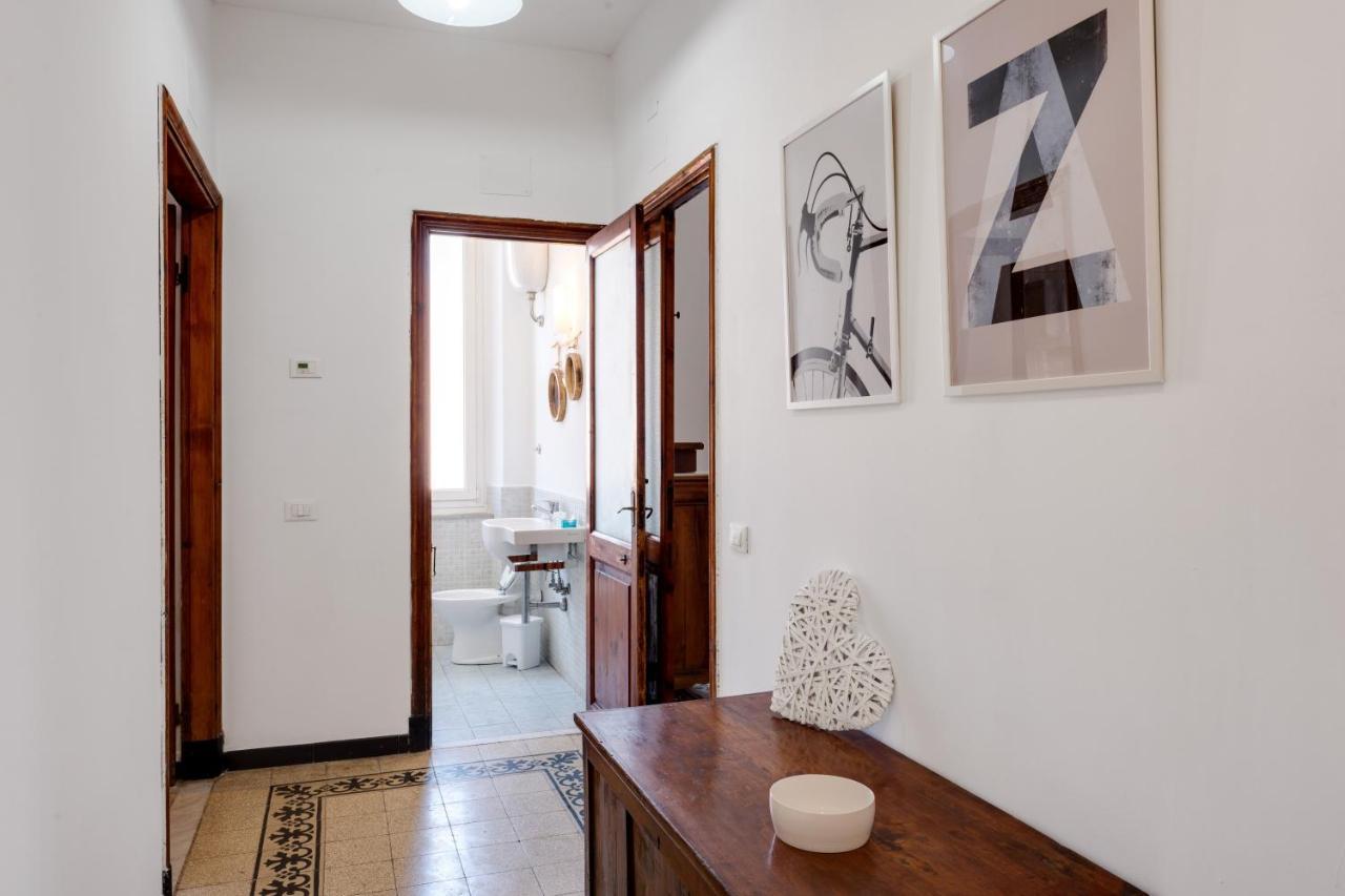 Piazza Concordia Apartment With Balcony 라스페치아 외부 사진